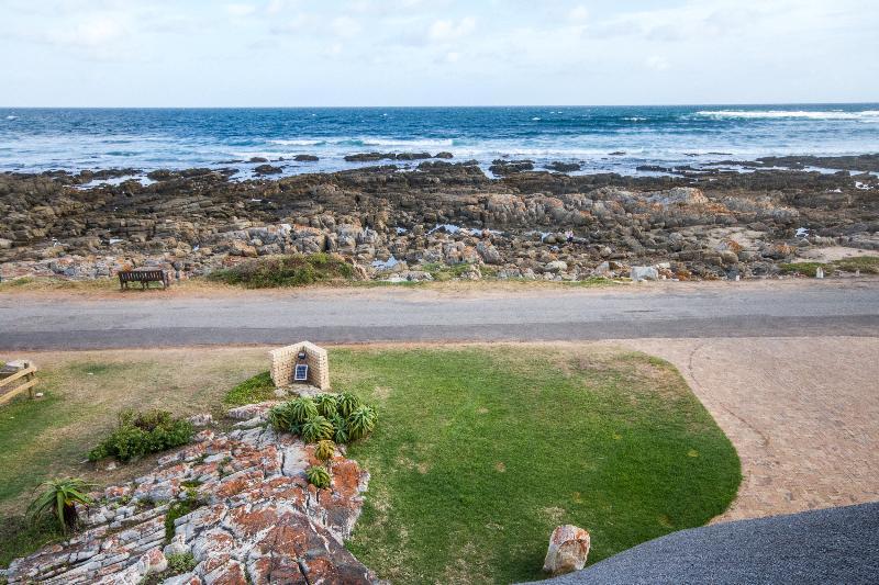 Little Rock Guesthouse Groot-Jongensfontein Dış mekan fotoğraf